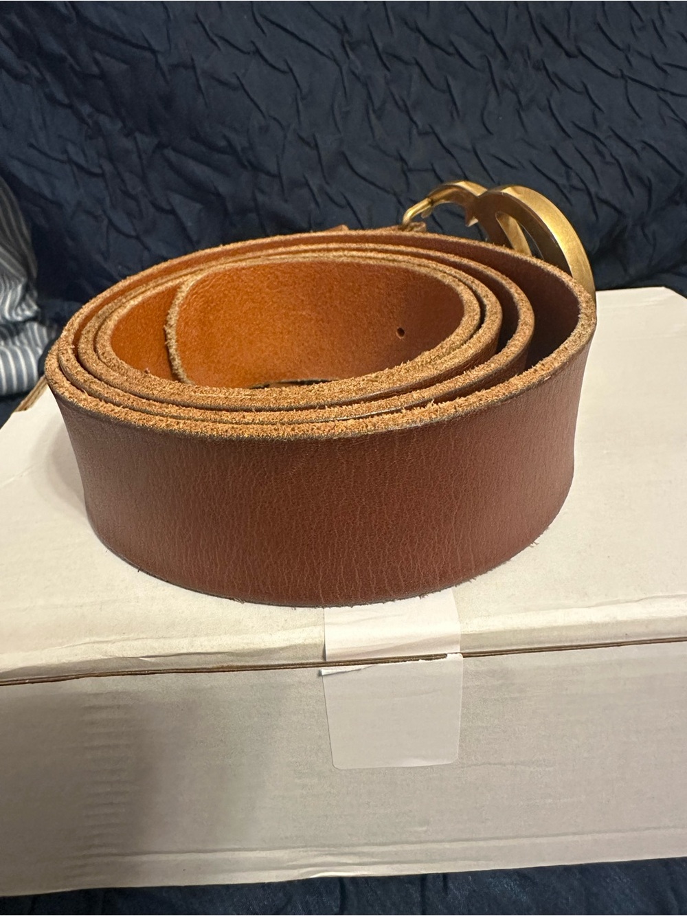 Gucci Tan Leather Belt with Antique Gold Double-G Buckle - Picture 2 of 5